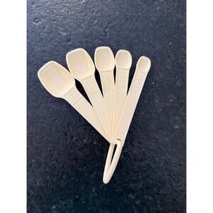 Vintage Beige Tupperware Measuring Spoons